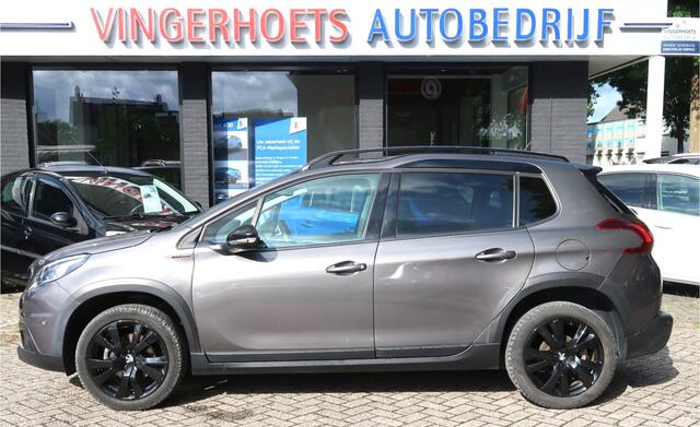 Peugeot 2008 130 Pk Benzine Hele Sportieve * GT-Line * Navigatie * 1/2 Lederen Interieur * Parkeer Camera * Panorama dak * Sensoren * Climate & Cruise Control * L.M. Velgen * Vingerhoets; Vierde Generatie Eersteklas Service !