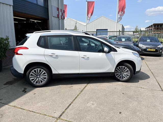 Peugeot 2008 1.2 PureTech Blue Lion
