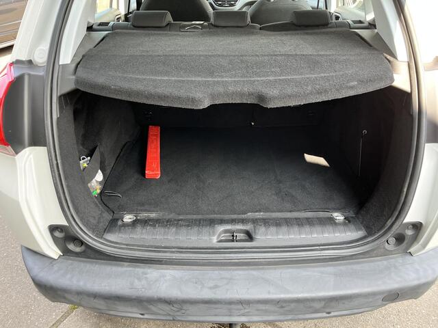 Peugeot 2008 1.2 PureTech Blue Lion