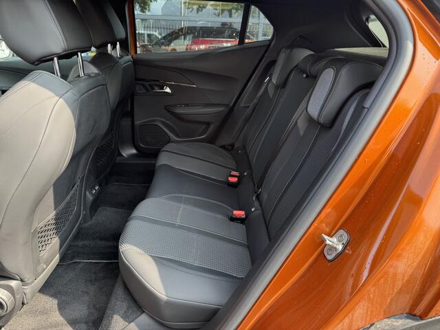 Peugeot 2008 1.2 PureTech GT // FOCAL PREMIUM AUDIO // NAVI // CAMERA // CRUISE // CLIMA // APPLE CARPLAY-ANDROID AUTO //