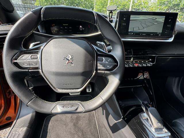 Peugeot 2008 1.2 PureTech GT // FOCAL PREMIUM AUDIO // NAVI // CAMERA // CRUISE // CLIMA // APPLE CARPLAY-ANDROID AUTO //