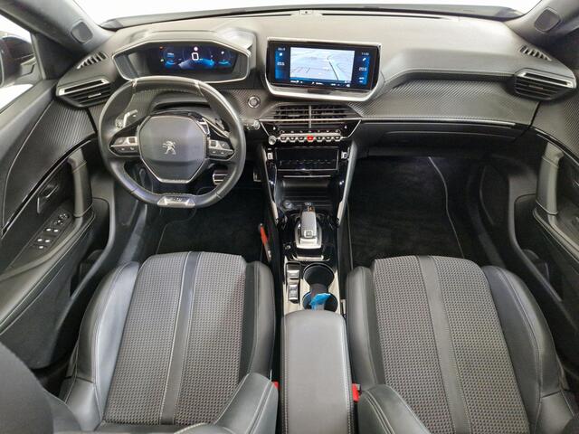 Peugeot 2008 1.2 PureTech 130pk EAT8 GT-Line Automaat | Glazen Schuifdak | Navigatie | Stoelverwarming | Achteruitrijcamera