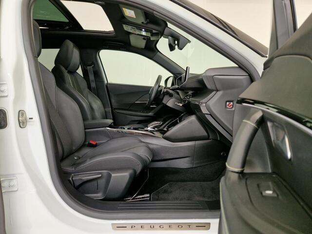 Peugeot 2008 1.2 PureTech 130pk EAT8 GT-Line Automaat | Glazen Schuifdak | Navigatie | Stoelverwarming | Achteruitrijcamera