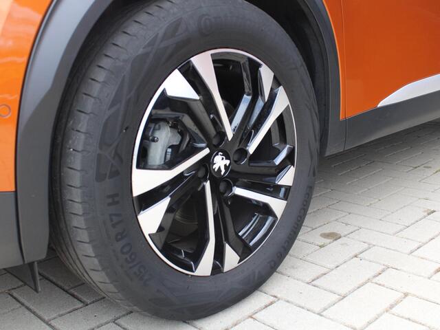 Peugeot 2008 1.2 PureTech GT 130PK Achteruitrijcamera, Navigatie en Dodehoekbewaking