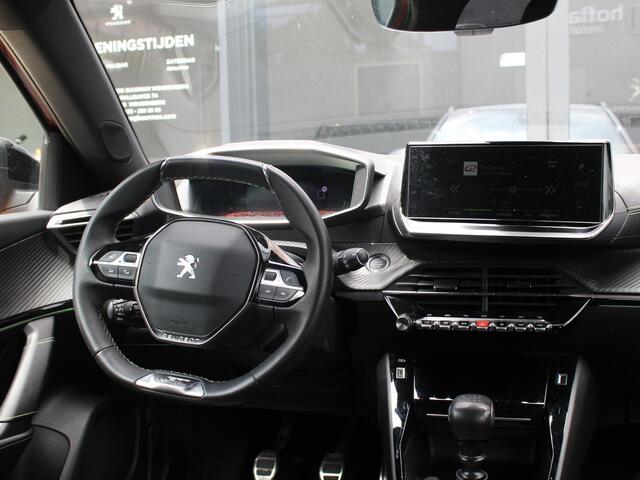 Peugeot 2008 1.2 PureTech GT 130PK Achteruitrijcamera, Navigatie en Dodehoekbewaking
