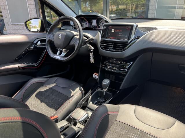 Peugeot 2008 1.2 PureTech Gt-Line Automaat Pano Leer