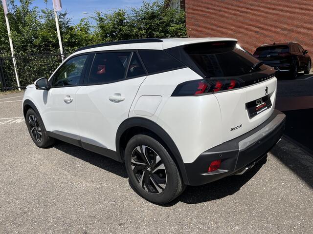 Peugeot 2008 1.2 PureTech Allure // LED // CAMERA+SENSOREN // NAVI+ CARPLAY // CLIMA //