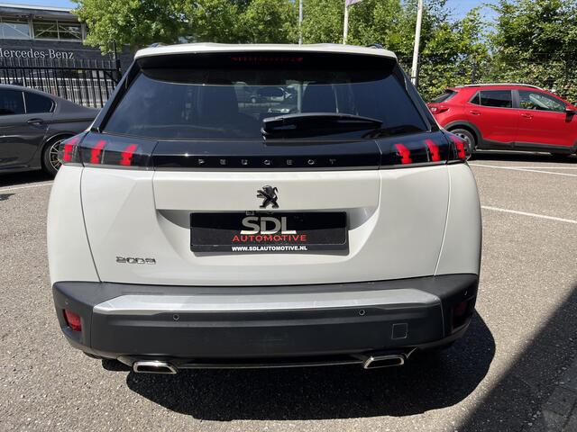 Peugeot 2008 1.2 PureTech Allure // LED // CAMERA+SENSOREN // NAVI+ CARPLAY // CLIMA //