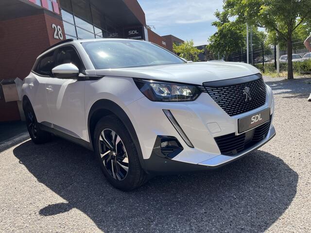 Peugeot 2008 1.2 PureTech Allure // LED // CAMERA+SENSOREN // NAVI+ CARPLAY // CLIMA //
