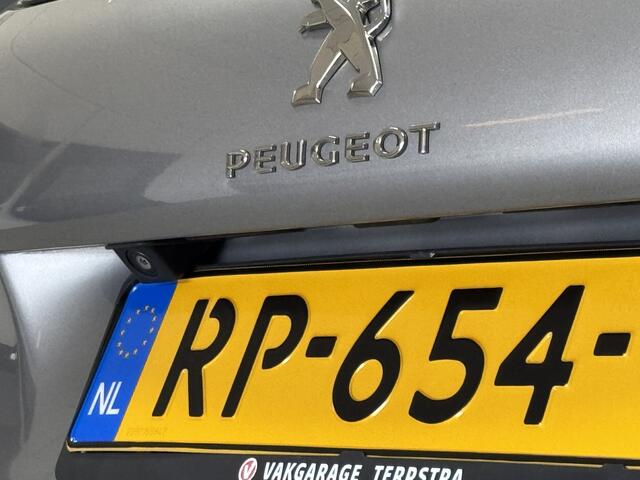 Peugeot 2008 1.2 PureTech Allure/ Panorama-Dak/ Trekhaak/ 16'' LMV/ Camera/ Apple + Andorid/ DAB+/ Half-Leder/ Navi/ Clima/ Cruise/ Bluetooth/ Multi. LEDER. Stuur/ Mistl./ PDC V+A/ Dakrails/ Chroom/ Extra getint glas.