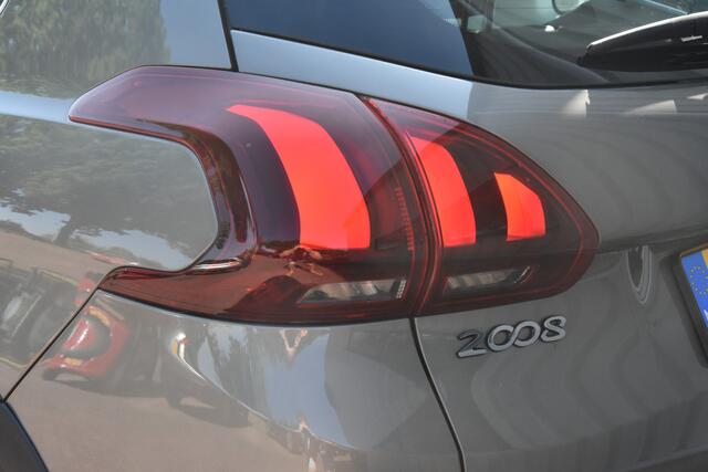 Peugeot 2008 1.2 PureTech GT-line Airco, Cruise, PDC, Trekhaak, B.J. 2017