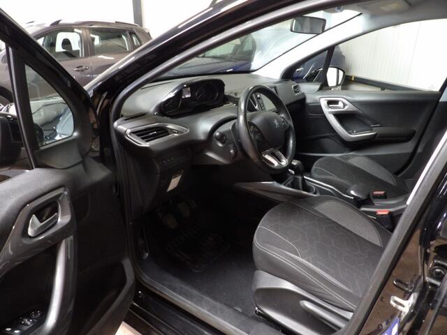 Peugeot 2008 1.2 puretech - airco - cruise - navigatie