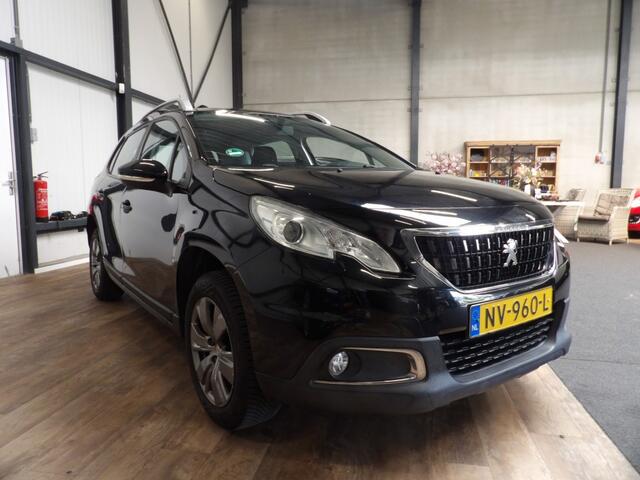 Peugeot 2008 1.2 puretech - airco - cruise - navigatie