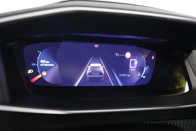 Peugeot 2008 1.2 PureTech GT-Line | Camera | Climate control | Apple Carplay AndroidAuto | LED | Cruise control |