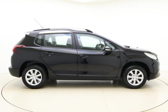 Peugeot 2008 1.2 PureTech Blue Lion | Navigatiesysteem | Parkeersensoren | bluetooth | Apple Car Play | Airco | Cruise Control | All Season banden | Lage km stand!