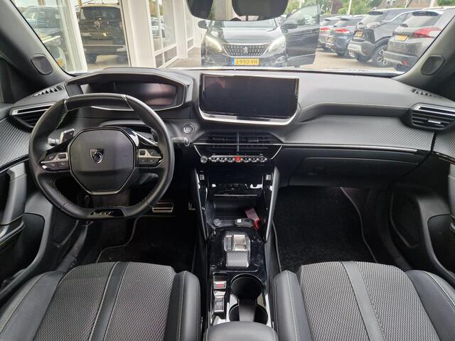 Peugeot 2008 1.2T 130pk Automaat GT | LED koplampen | Apple Carplay/Android Auto | Achteruitrijcamera | Lichtmetalen velgen | Two Tone