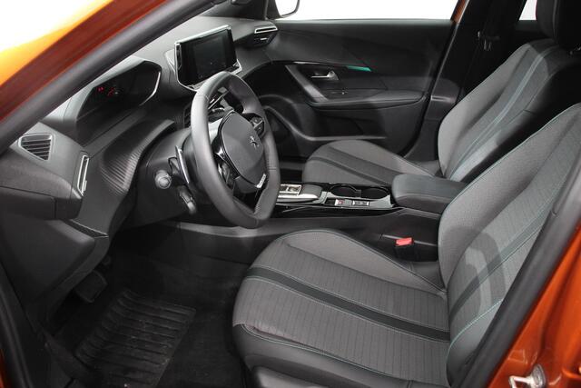 Peugeot 2008 1.2 PureTech 130pk Automaat Allure Navigatie Climate Control Dab Led Lichtmetalen Velgen Parkeer sensoren Cruise Control