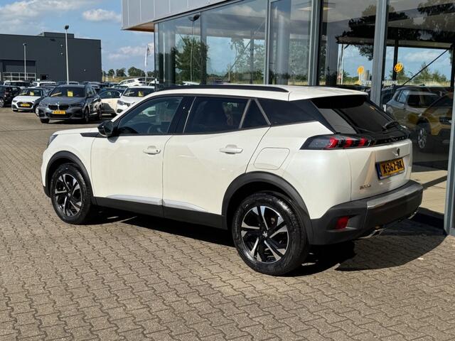 Peugeot 2008 1.2 Pure Tech Allure 130pk - LED - Navi