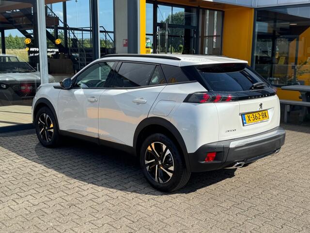Peugeot 2008 1.2 Pure Tech Allure 130pk - LED - Navi