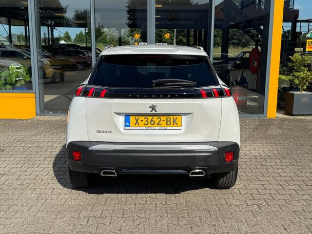 Peugeot 2008 1.2 Pure Tech Allure 130pk - LED - Navi