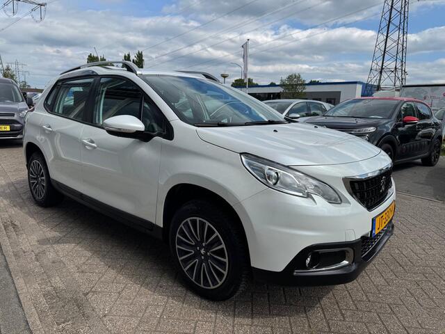 Peugeot 2008 1.2 PureTech Active