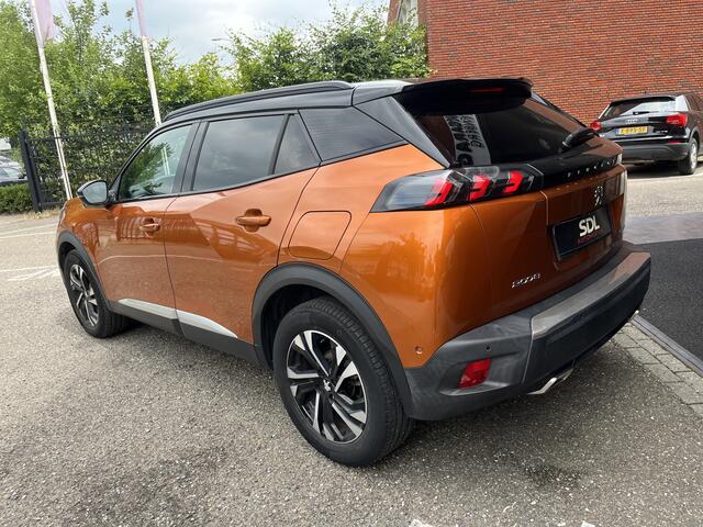 Peugeot 2008 1.2 PureTech GT-Line // LED // HALF LEDER // DODEHOEK // CRUISE // STOELVERWARMING // APPLE-ANROID AUTO //