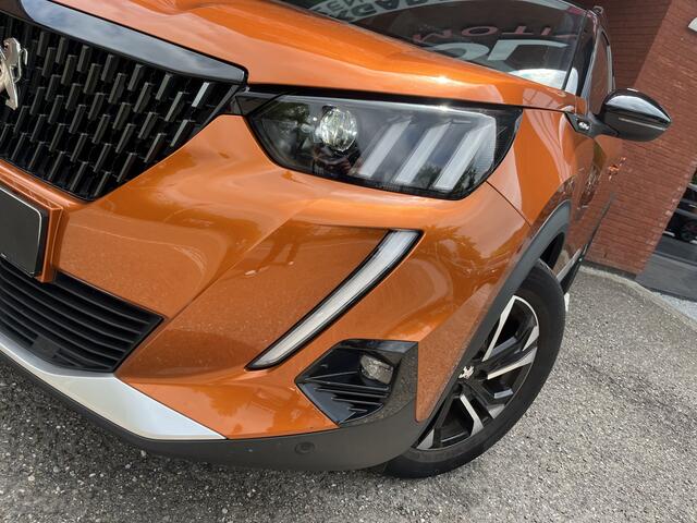 Peugeot 2008 1.2 PureTech GT-Line // LED // HALF LEDER // DODEHOEK // CRUISE // STOELVERWARMING // APPLE-ANROID AUTO //
