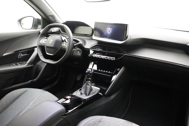 Peugeot 2008 1.2 PureTech 100 Allure | Navigatie | Climate Control | Camera | Cruise Control | Nieuw model | Donkere ramen achter