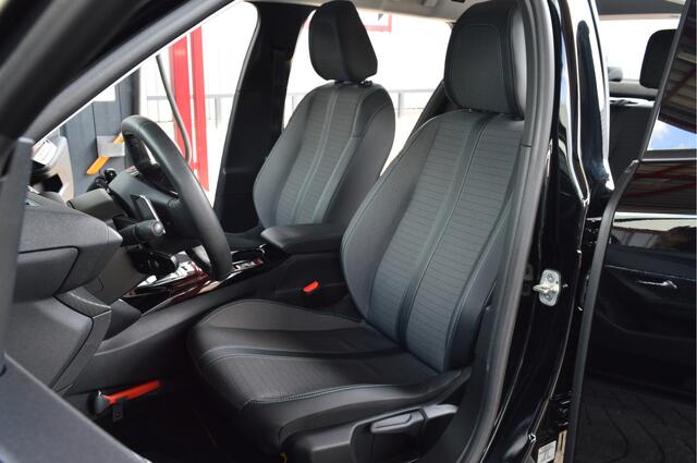 Peugeot 2008 1.2 PureTech Allure O.a: Haak, PDC, Clima, Carplay, Navi, Cruise, Etc. All-in Prijs!