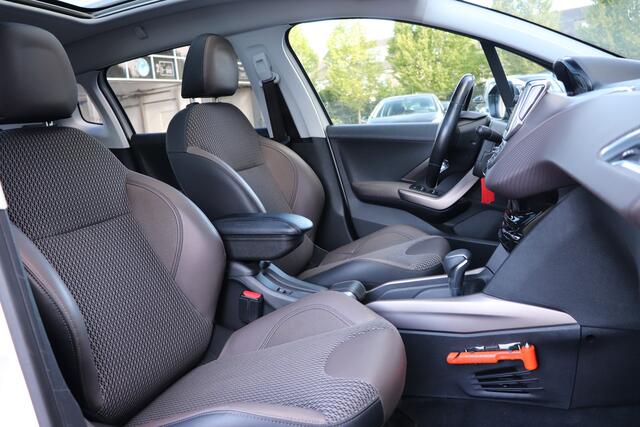 Peugeot 2008 1.2 Automaat Allure Trekhaak Cruise Navi