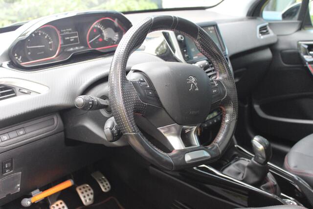 Peugeot 2008 1.2 PureTech GT-line