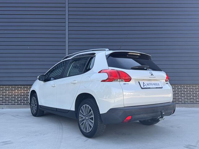Peugeot 2008 1.2 PureTech Blue Lion Panoramadak, Trekhaak, NAP