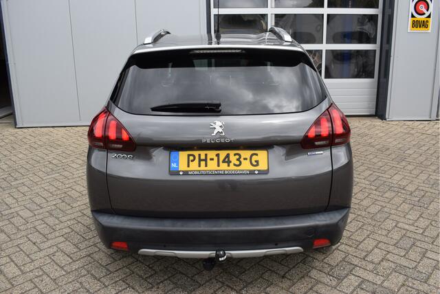 Peugeot 2008 1.2 PureTech Allure | Trekhaak | Camera | Panoramadak | Automaat