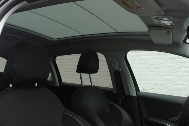 Peugeot 2008 1.2 PureTech Allure - Crossway | Nav | Pano dak | Clima | 17 Lmv | Goed onderhouden