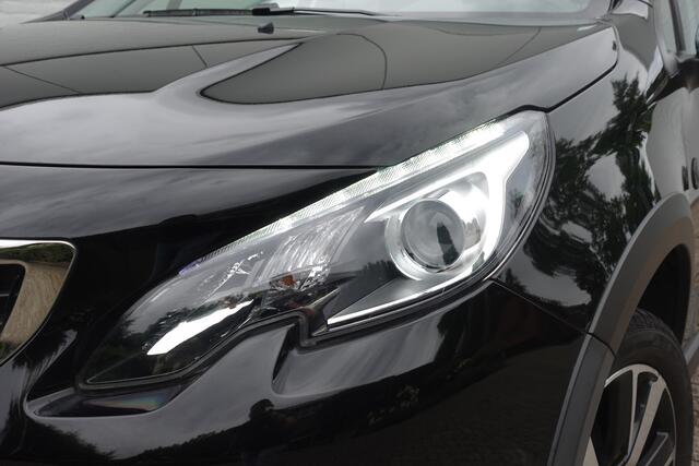 Peugeot 2008 1.2 PureTech Allure - Crossway | Nav | Pano dak | Clima | 17 Lmv | Goed onderhouden
