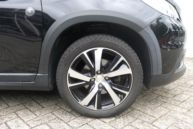 Peugeot 2008 1.2 PureTech Allure - Crossway | Nav | Pano dak | Clima | 17 Lmv | Goed onderhouden