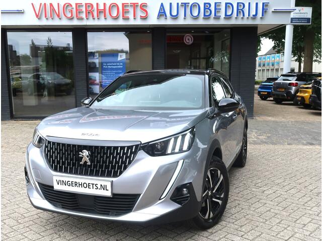 Peugeot 2008 130 Pk Benzine *** GT *** Navigatie * 1/2 Leder * Parkeer Camera * Climate & Cruise Control * L.M.Velgen * Start Button * DAB Radio * Apple Carplay / Android Auto * Spotify * Google Maps * Vingerhoets; Vierde Generatie Eersteklas Service !