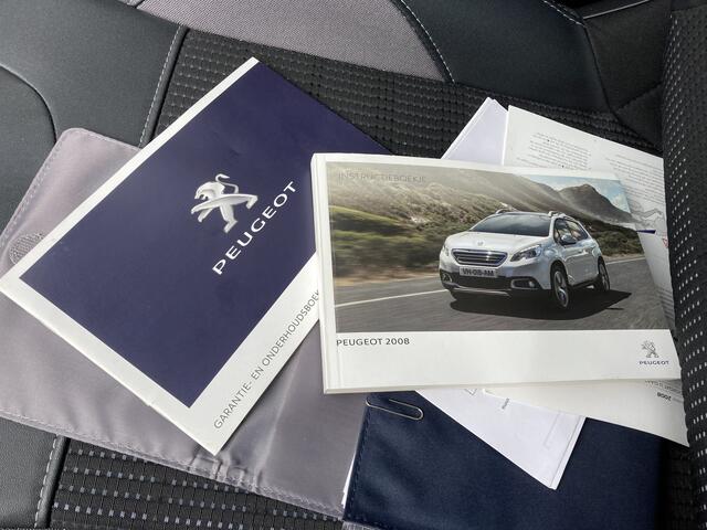 Peugeot 2008 1.2 Allure Panoramadak | Apple carplay | Trekhaak | Navi