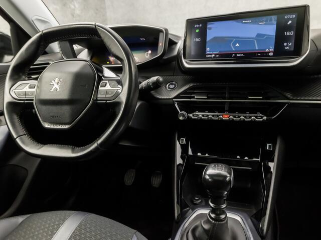Peugeot 2008 1.2 PureTech GT-line (PANORAMADAK, VIRTUAL COCKPIT, APPLE CARPLAY, GROOT NAVI, CAMERA, TREKHAAK, LEDER, SPORTSTOELEN, GETINT GLAS, PARKEERSENSOREN, NIEUWSTAAT)