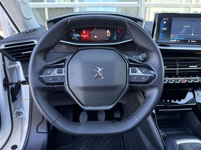 Peugeot 2008 1.2 PureTech Allure Pano/360Camera/Apple