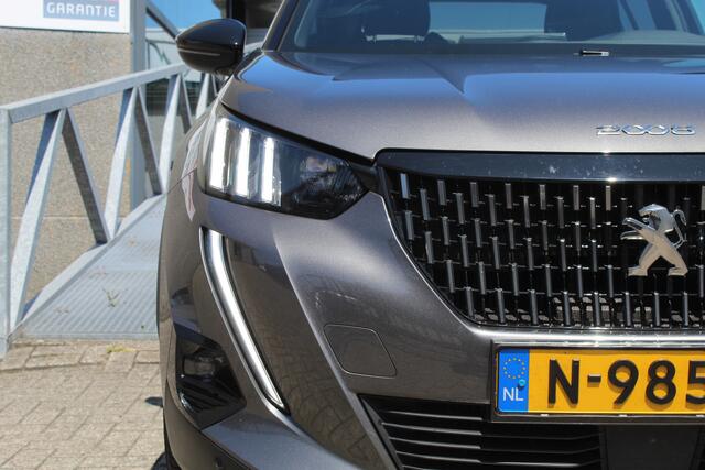 Peugeot 2008 1.2 PureTech GT *Automaat*Navigatie/3D virtual cockpit/Stoelverwarming/Adaptive cruise control/Achteruitrijcamera/Parkeersensoren rondom/Dodehoek detectie/Focal audio/Climate control/Apple carplay/DAB.