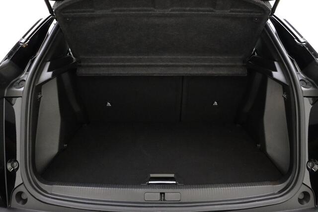 Peugeot 2008 1.2T 130pk Automaat GT | Adaptive Cruise Control | 360° Camera | Alcantara bekleding | Full LED | 17'' LM Velgen | Stoelverwarming | Pack Drive Assist