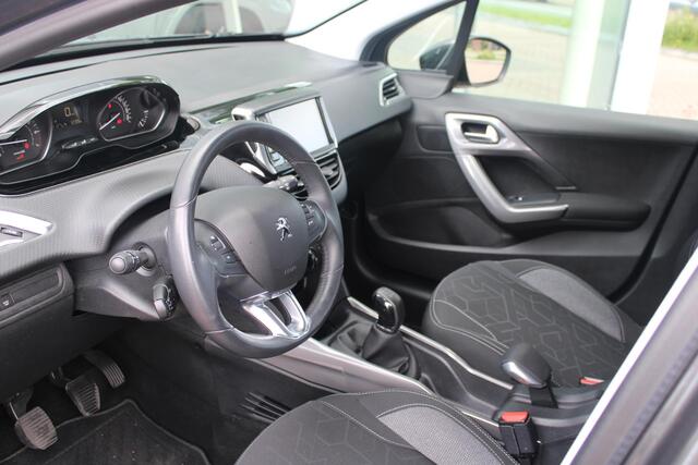 Peugeot 2008 1.2 PureTech Blue Lion Airco Navi Carplay Topstaat