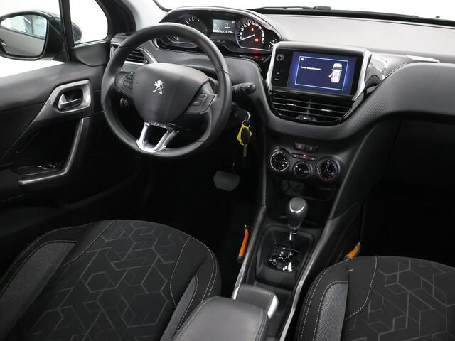 Peugeot 2008 1.2 PureTech Blue Lion | Navigatiesysteem | Parkeersensoren | Bluetooth | Cruise Control