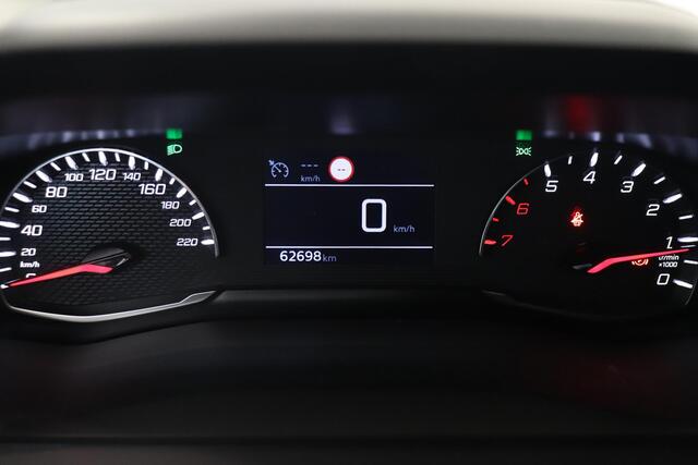 Peugeot 2008 1.2 PureTech Allure Pack | Camera | Climate control | Navigatie | LED | AppleCarplay AndroidAuto |