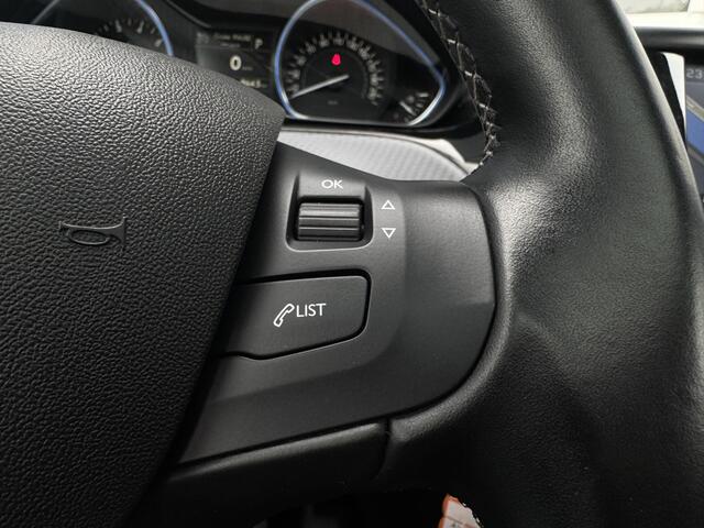 Peugeot 2008 1.2 PureTech GT-Line GRATIS Afleverpakket! | Stoelverwarming voor | Panoramadak |