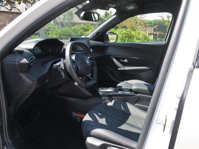 Peugeot 2008 1.2 PureTech Allure | Camera | Apple Carplay | Cruise Control | Dealeronderhouden |
