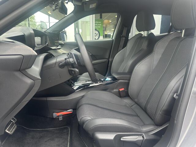 Peugeot 2008 1.2 Hybrid 136 GT | Adaptive Cruise Control | Sfeerverlichting | Draadloze telefoonlader | Navigatie | Climate Control | Apple Carplay/Android Auto |