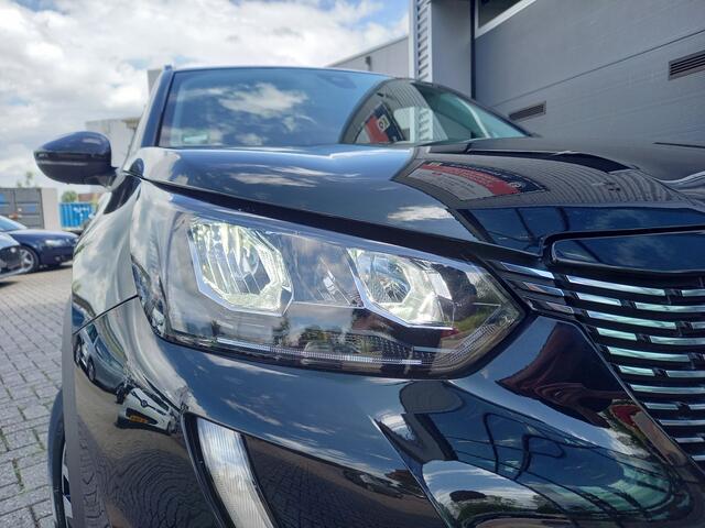Peugeot 2008 1.2 PureTech Blue Lease Allure - CAMERA - I-COCKPIT - PDC V/A - NL AUTO - 1 EIGENAAR - CARPLAY / ANDROID -