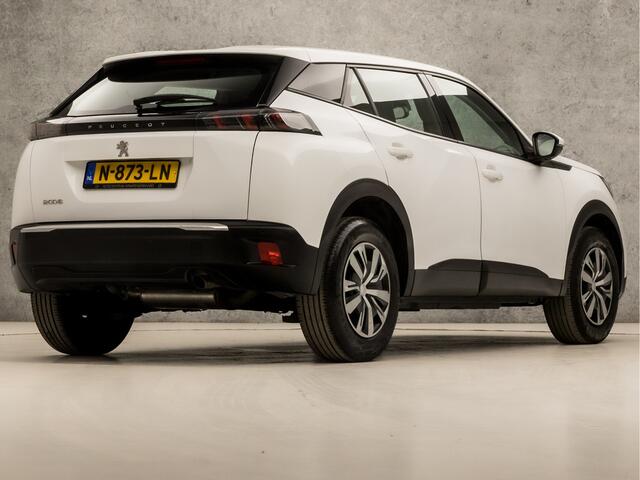 Peugeot 2008 1.2 PureTech Sport (APPLE CARPLAY, GROOT NAVI, CLIMATE, PARKEERSENSOREN, TREKHAAK, SPORTSTOELEN, LANE ASSIST, DAB+, CRUISE, NIEUWE APK, NIEUWSTAAT)